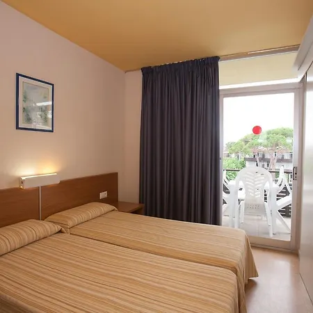 Aparthotel Comtat Sant Jordi 3*