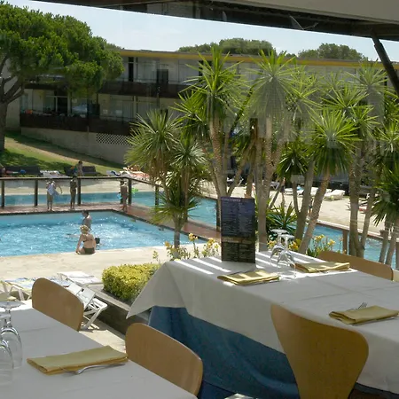 Aparthotel Comtat Sant Jordi 3*