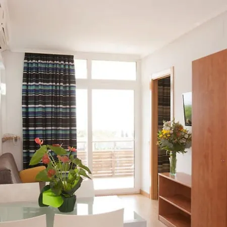 Comtat Sant Jordi Aparthotel 3*