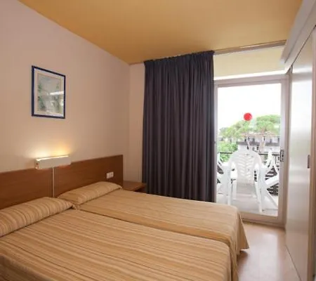 Aparthotel Comtat Sant Jordi 3*