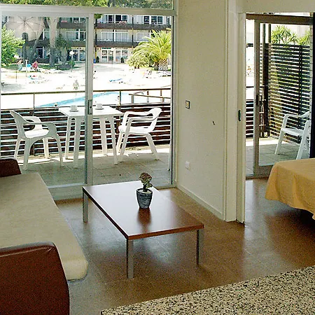 Aparthotel Comtat Sant Jordi 3*